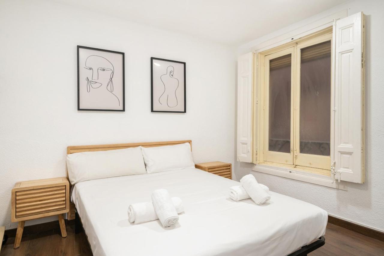 דירות מדריד Apartamento En La Puerta Del Sol מראה חיצוני תמונה