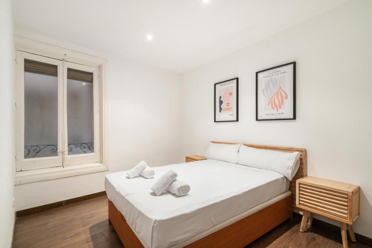 דירות מדריד Apartamento En La Puerta Del Sol מראה חיצוני תמונה