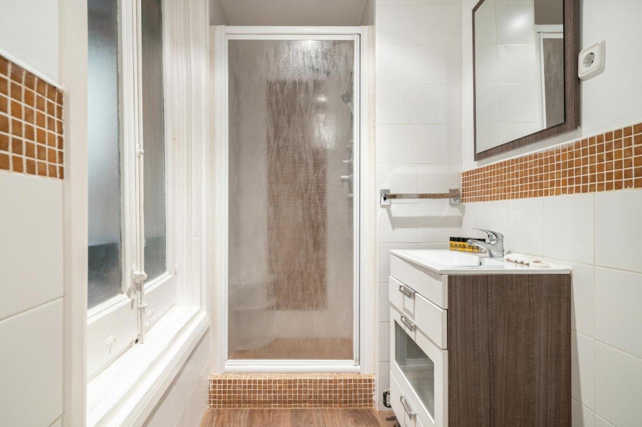 דירות מדריד Apartamento En La Puerta Del Sol מראה חיצוני תמונה