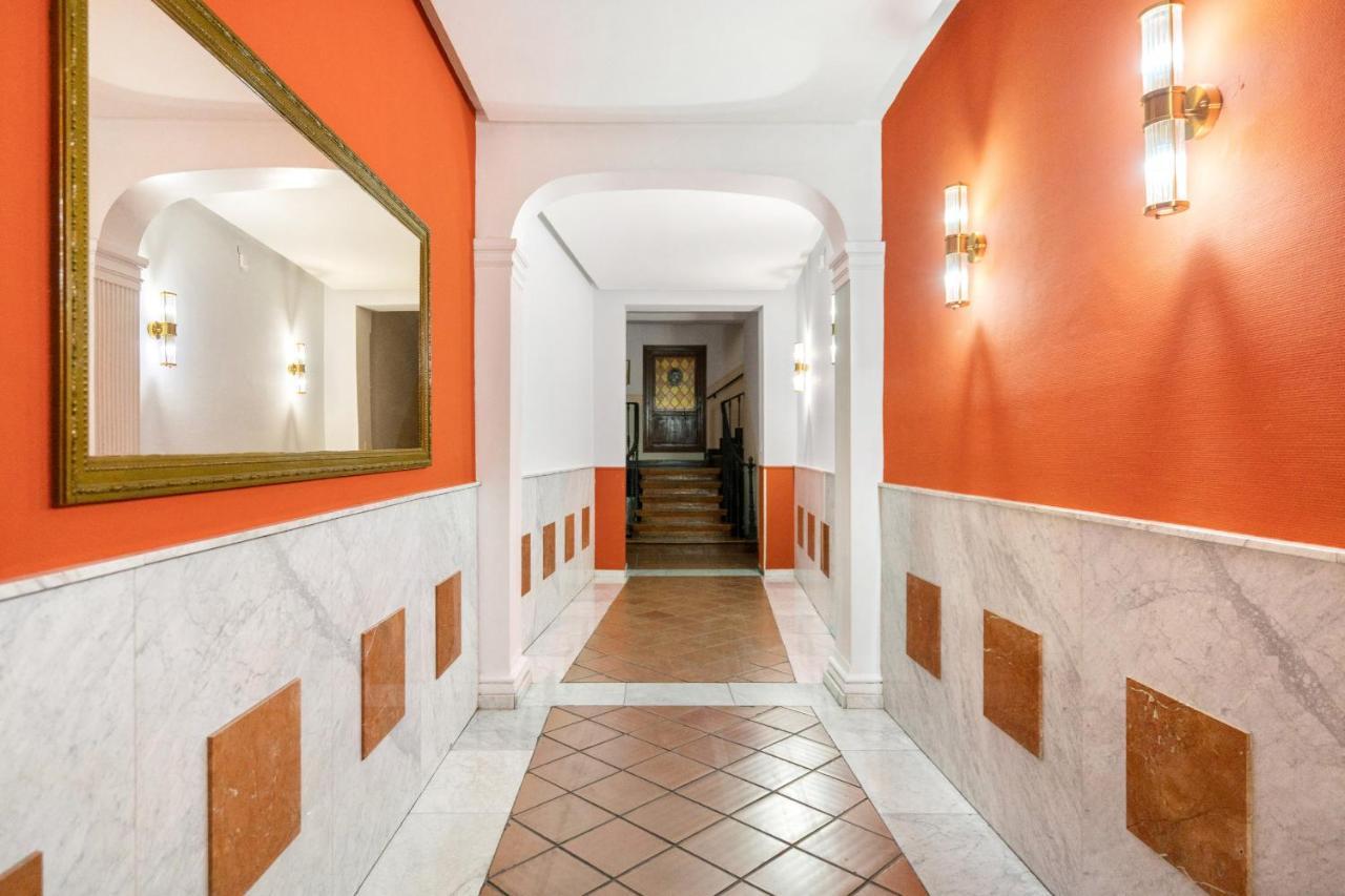דירות מדריד Apartamento En La Puerta Del Sol מראה חיצוני תמונה