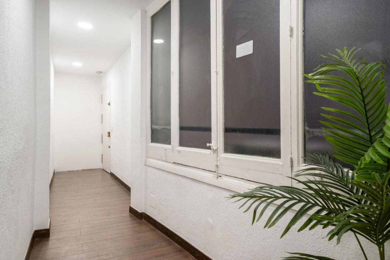 דירות מדריד Apartamento En La Puerta Del Sol מראה חיצוני תמונה