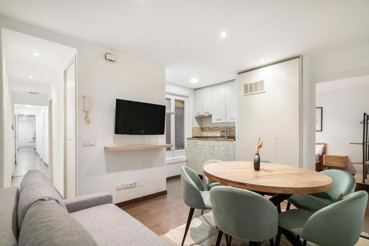 דירות מדריד Apartamento En La Puerta Del Sol מראה חיצוני תמונה